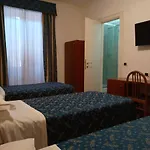 La Casa Dell'arte 3* Rom